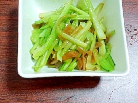 青梗菜の茎とザ―サイの中華風きんぴら